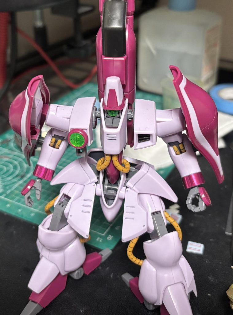 作品名：次回…そらにまう<p>ゴックのデカール貼りを無限に楽しんでいますが早くこいつを触りたい…。 ますらおがついに空に舞う…宇宙ではないです。大気圏内仕様にするつもりです。まだ宇宙に出るには早いんです。</p>
