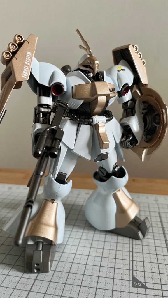 ヤクト・ドーガ（ギュネイ・ガス機）パール塗装–2枚目/制作者：ちー