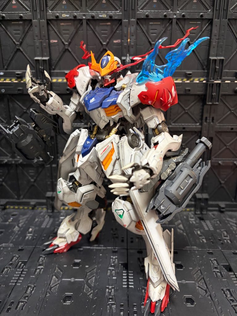赤い眼と眼光エフェクトがカッコいい！とかやってたら…