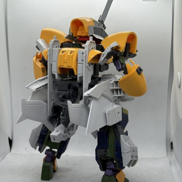 キハール重力下仕様を作成中です。差替えで変形します。（2枚目）