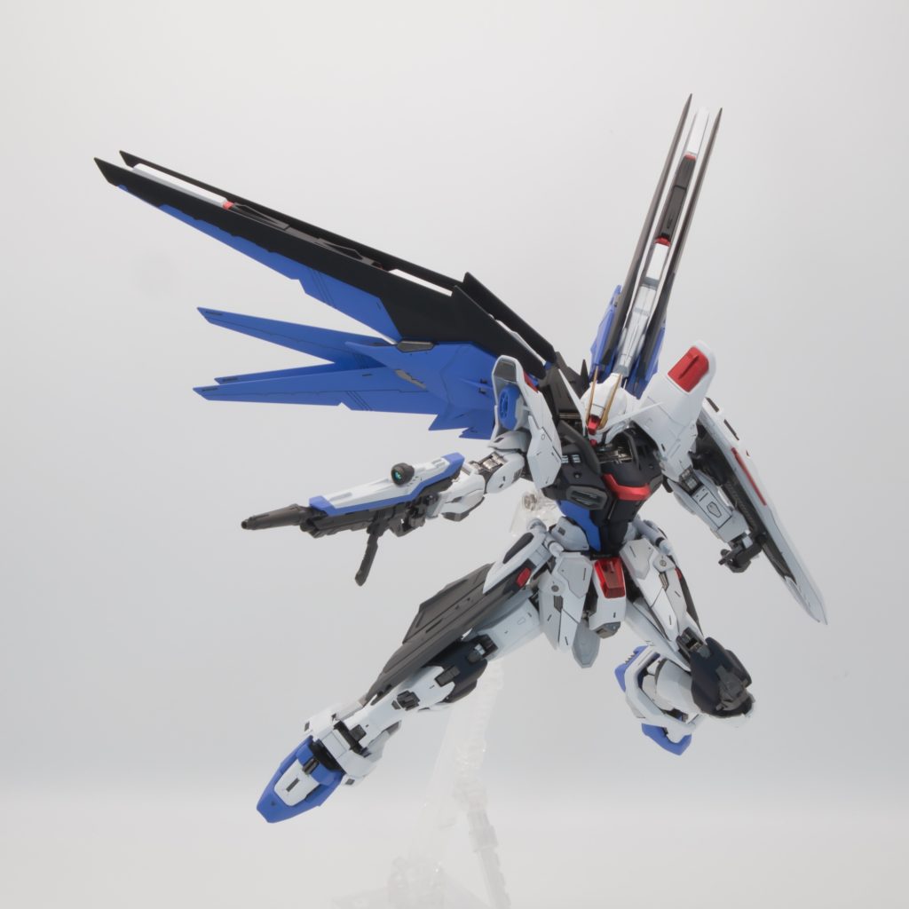フリーダムガンダム–3枚目/制作者：HerGrayMetal