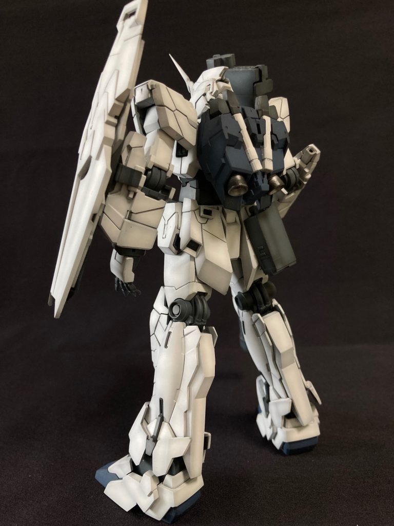 背中