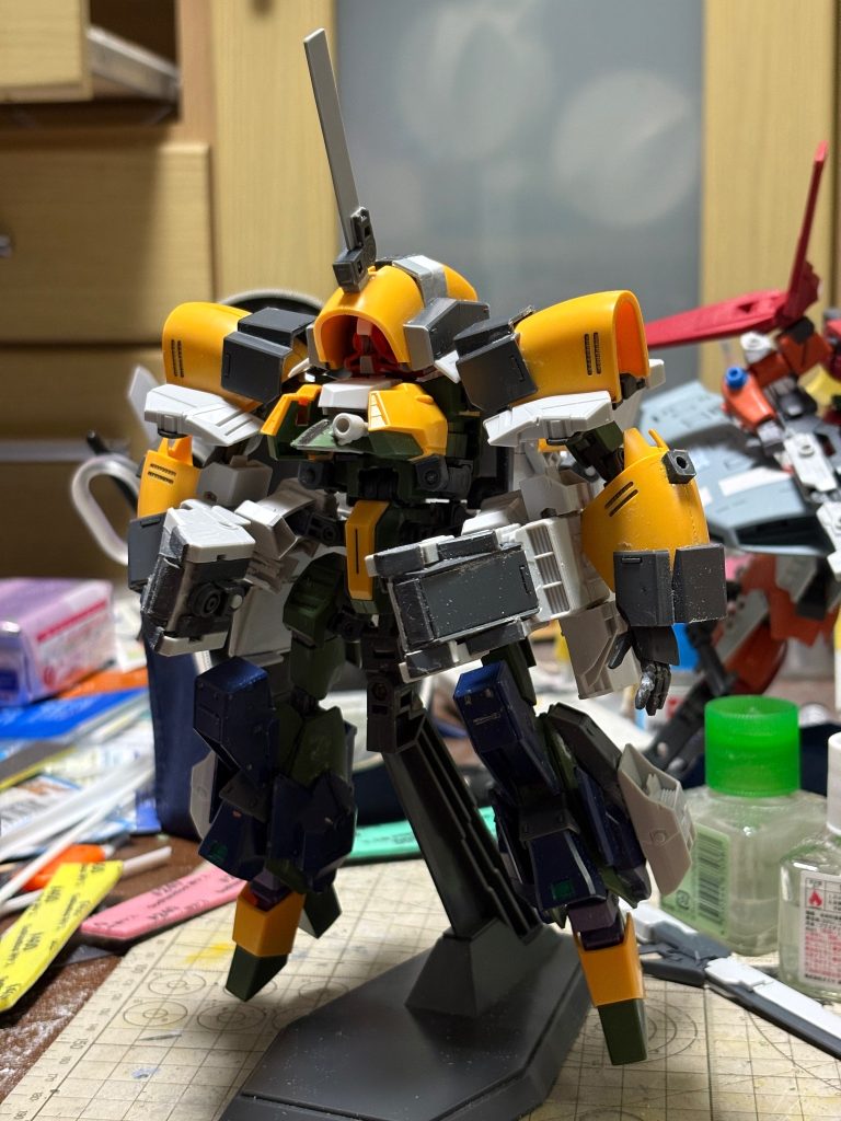 塗装に入る前の状態。初期と比べるとかなりマッシブになった。