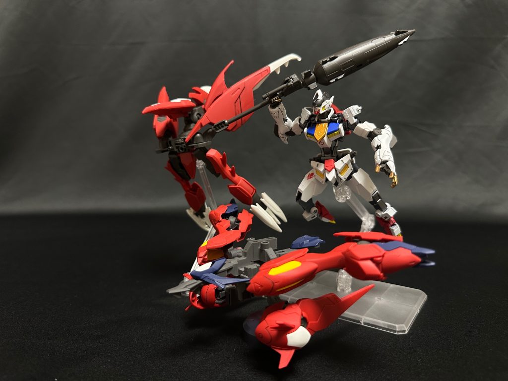 また、分離させることで2機の支援機として機能する