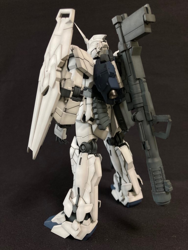 背中