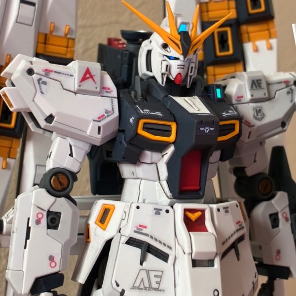 νガンダムダブルフィンファンネル