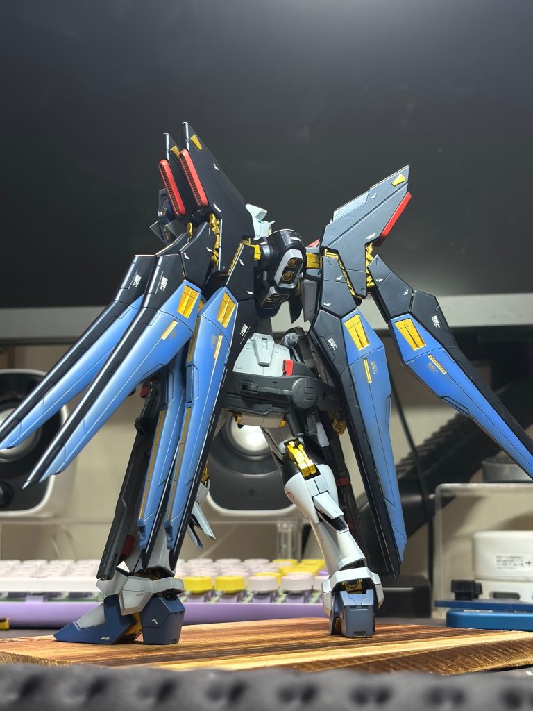 バックパックはストフリのまま。プリズムブルーブラックがいい感じ！