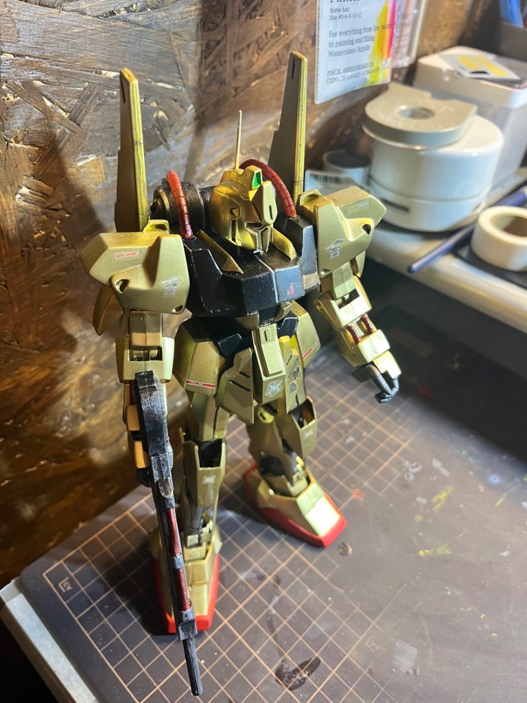 昔作ったキットをいじるの変化が分かるから楽しいけど、こんなんやってたら積みプラ減らない笑。楽しいなら良いかw