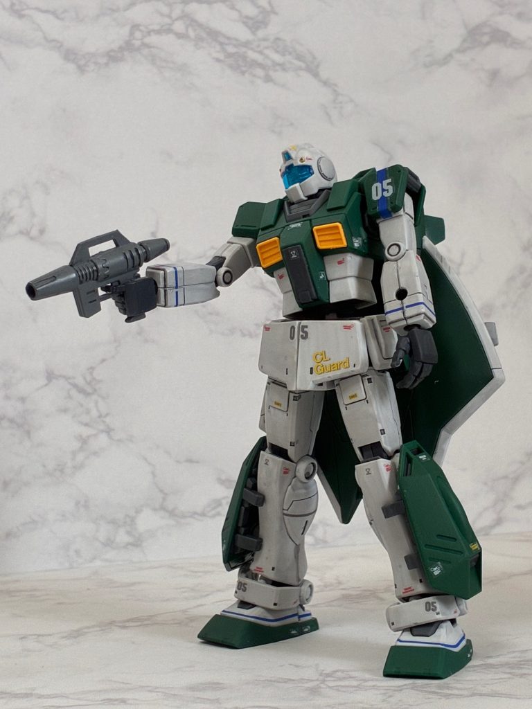 元々は素ジムなので、ビームスプレーガンももっちょります。
