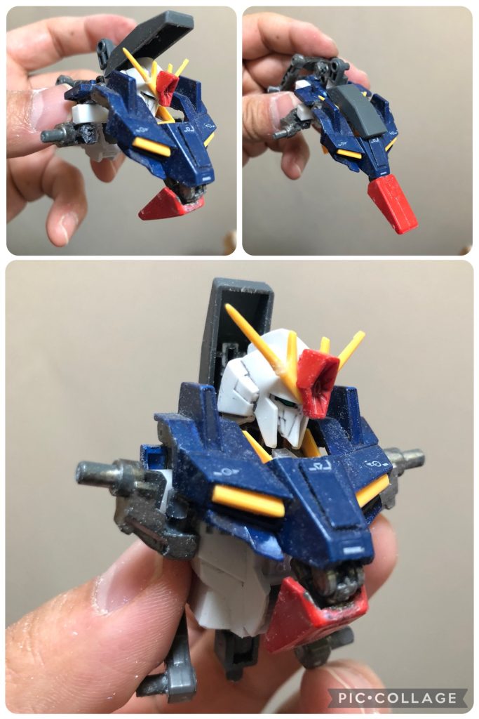 頭部収納ギミック