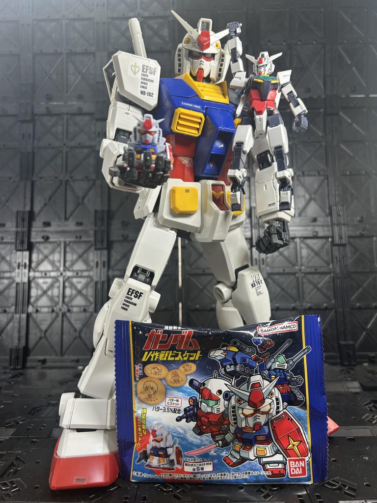 作品名：V作戦ビスケット<p>知り合いより頂きました 比較用にでかいのと小さいのと、 結構パーツ尖ってて細かく 子供向けではないかなと個人的に思いました 簡単に墨入れして仕上げましたー</p>
