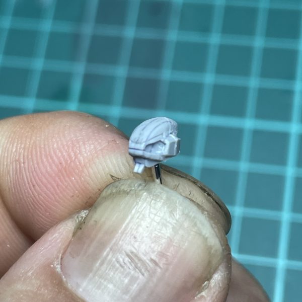 まとまった時間が取れたので、ザクF2と並行してバリエント始めました。とりあえず頭が出来ないと始まらないので頭から。もうちょい長くても良かったとも思いつつ、シーンによってまちまちなのでこのままでいいかとも思いつつ。（2枚目）