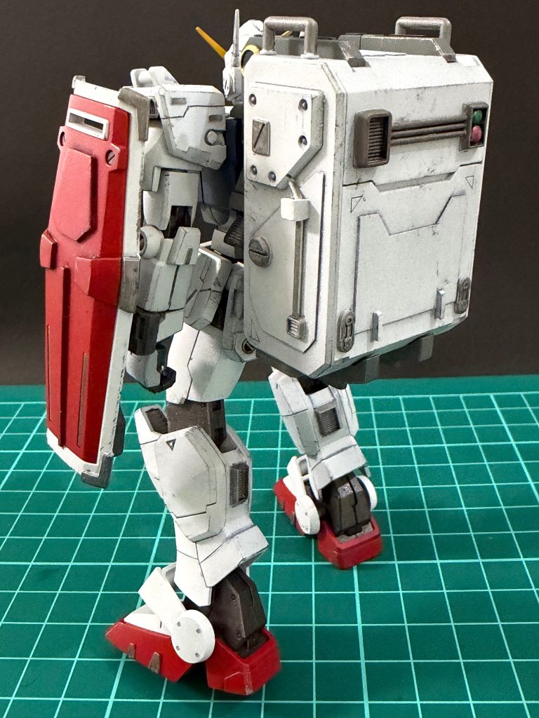 HGUC 陸戦型ガンダム–3枚目/制作者：コクトー