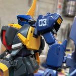 胸部アーマー形状変更、センサー追加。リア尻部アーマー分割可動化。脚を後部に跳ね上[…]