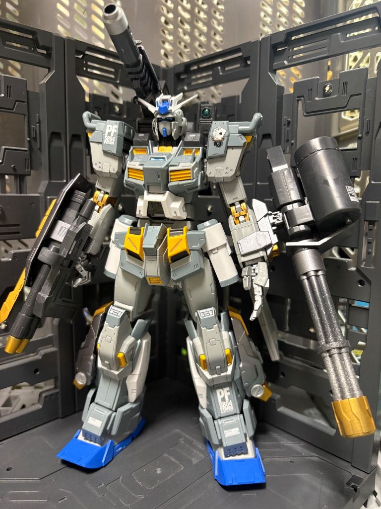 武器と関節及び内部フレームをスプレーとエアブラシで塗装！
