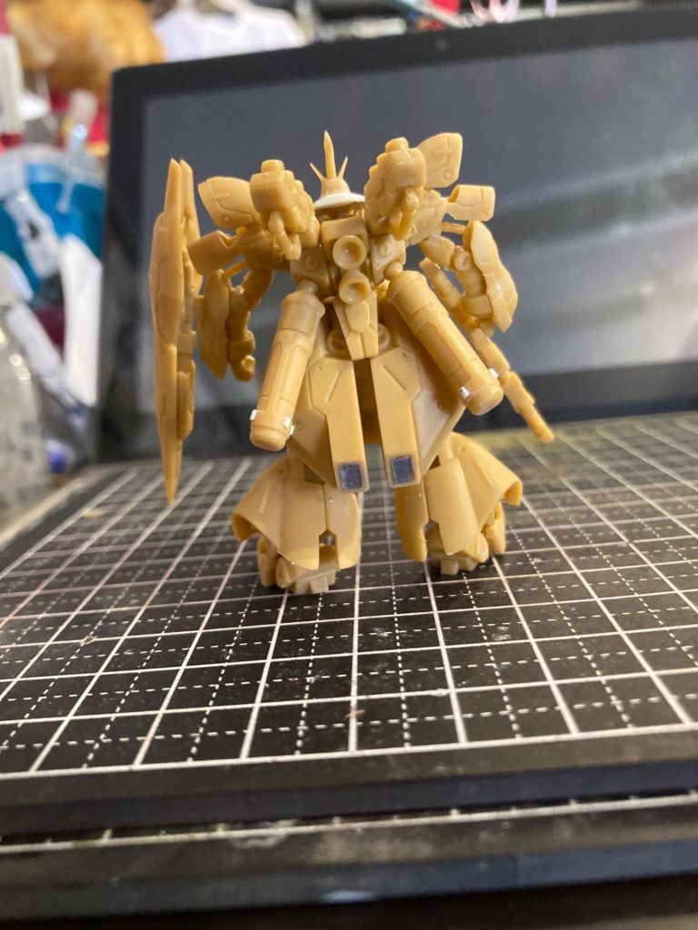 ガンダムアーティファクトサザビー–4枚目/制作者：harauru