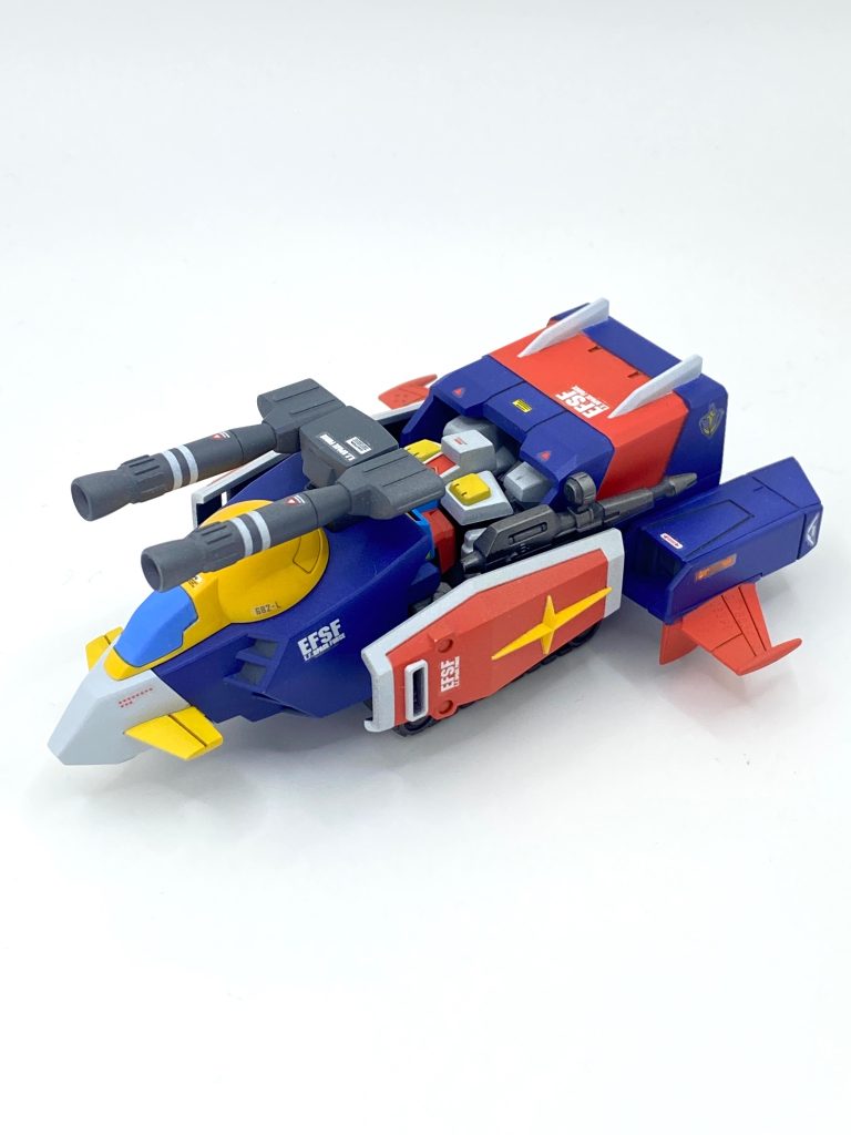モビリティジョイントGアーマー。これめちゃカッコ良いです。SDスタイルなのにしっかり作り込まれ、このサイズでも見劣りしません。綺麗に塗るには苦労しますが、キッチリと塗り分けができるときっと感動できると思います。