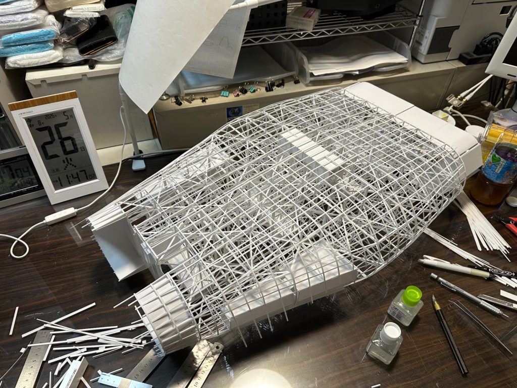製作途中の骨組み