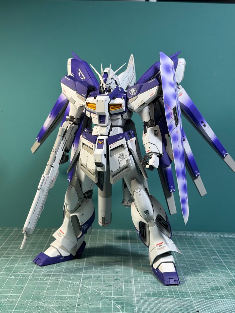 MG HI-νガンダムver.K.a. スタイル改修、全塗装–2枚目/制作者：tOshi76