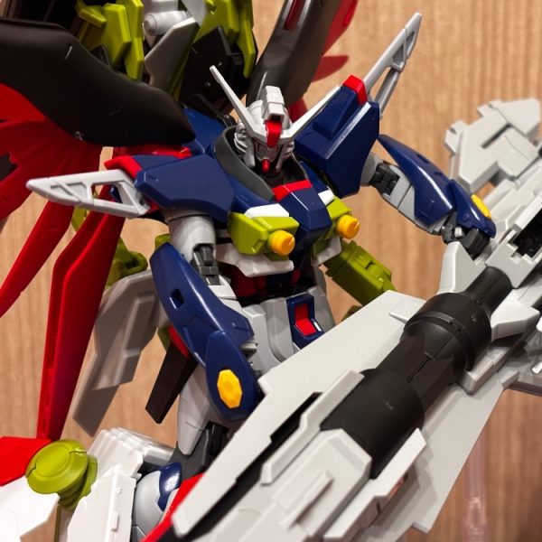 HGCEデスティニーガンダムspecⅡ&ゼウスシルエット