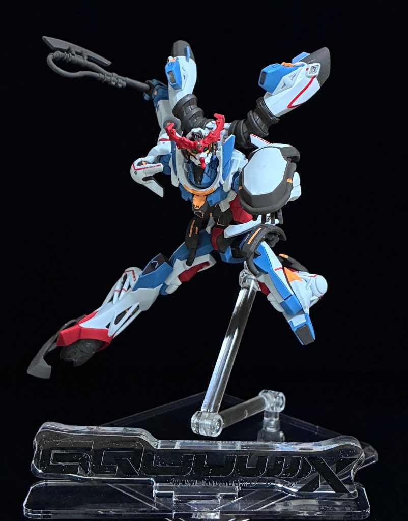 アクリルロゴとの写真で〆。ご覧いただきありがとうございました。カラーレシピ:各所オレンジ部:ファレホメカカラーオレンジ、イエロー、ファレホゲームカラーデッドホワイトをそれぞれ1:1:1で混色ハンドパーツ他ブルー部:ファレホモデルカラーグレーブルーヒートホーク刃、頭部ボルト等:ファレホメカカラーダークスチール