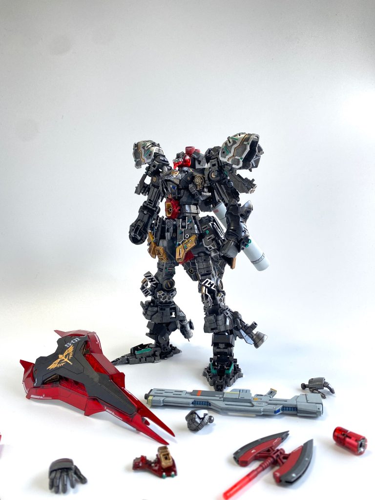 クリアパーツは基本的に裏面シルバー塗装ビームトマホークは穴を埋めました。HIQデカール使用(タンク、ライフルにも)。持ち手のとこはあえてクリア残し(意味はない)ライフルもグレーベースに変更して塗装ファンネルは裏面シルバーと通常の2パターンで塗装。&nbsp;