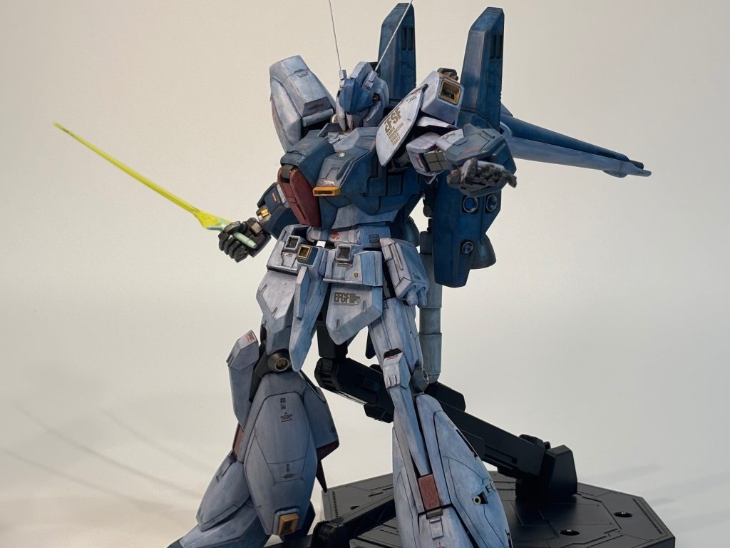 アクション‼️サーベルの柄塗り忘れました😱もうエネルギーないから塗らない😙