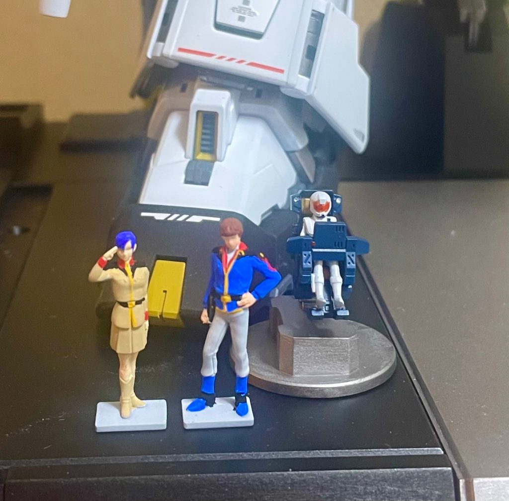 チェーン、アムロ、コクピット&アムロです