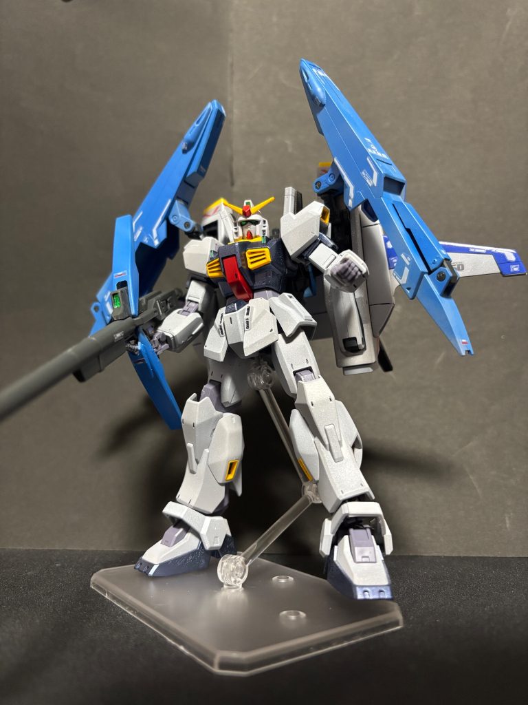 ガンダムマークⅡエゥーゴ版は数十年ぶりに作りましたがカッコよくなってますね。