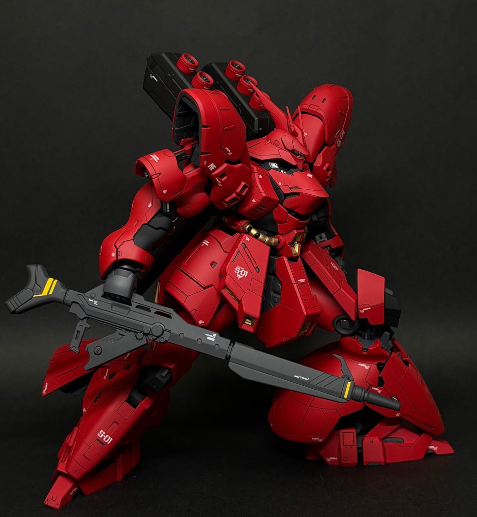 ロングレンジライフルはガンダムエースの付録をやっと使えました。黄色部はVer.Kaを参考にデカールで。