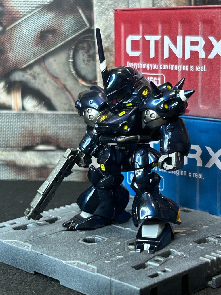 キャンディ塗装➕筆塗りです。装甲色はいつかケンプファーに使おうと思っていたプリズムブルーブラック。