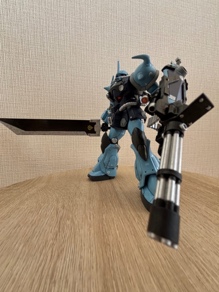 剣とガトリングって組み合わせがそもそもかっこいいんですよね。