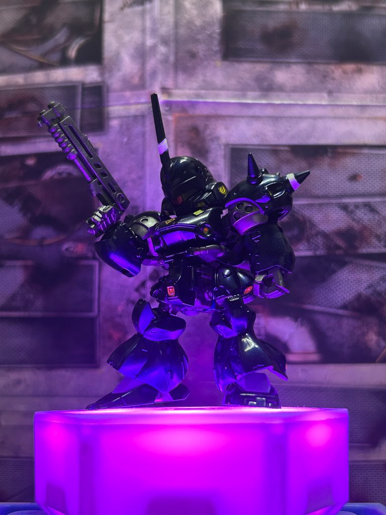 ご覧いただきありがとうございます(gundam-kao4)珍しく？狙い通り、闇に溶け込む濃紺のケンプファーに仕上げることができました(gandam-hand2)覚え書きとして、以下カラーレシピ装甲黒サフスターブライトアイアンプリズムブルーブラックEXクリアー&nbsp;武器類ヘキサフレームガンメタルシタデルのアイアンブレイカーでドライブラシ