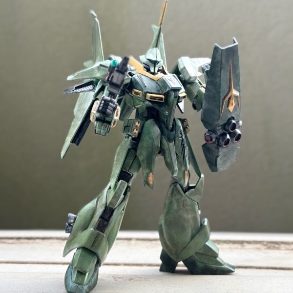 HGUC 1/144 バウ量産型
