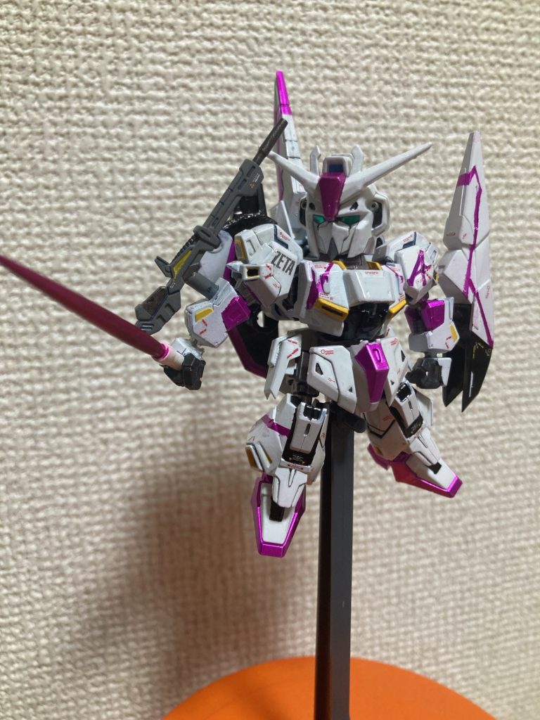 ビームライフルのサーベルバージョン作ろうかと思いましたが、いかんせん小さいんですよねMJの付いてるビームライフル。もう少し大きくして欲しかったなと感じます。