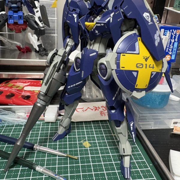 しばらく素組くらいしかしてなかったのでリハビリ感覚でミカエリス作りましたサビーナ・ファルディン専用機（2枚目）