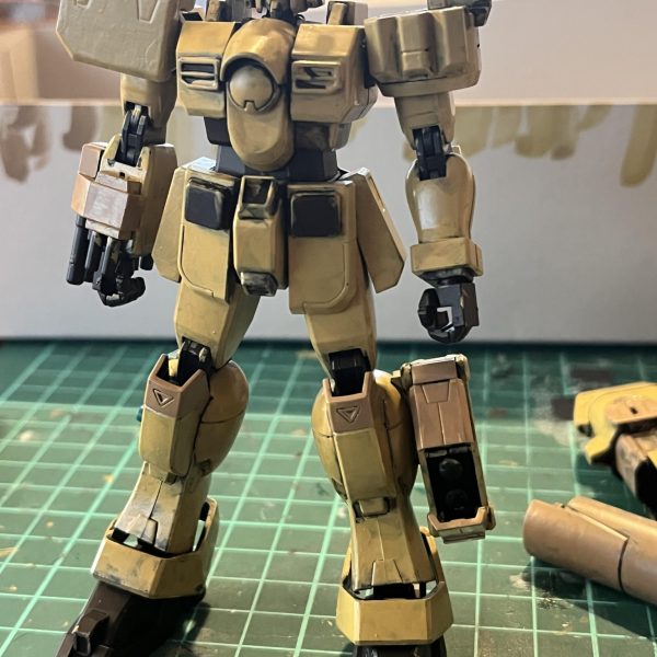 いろいろ制作途中のものがあるんですが、レオパルドのレビューを見たらサンドイエローで塗った姿がハッと思い浮かんでしまい、これは作るしかないとその足でキットを買いに走ったのでした。連休中に塗装終えたいなぁ、&nbsp;（3枚目）