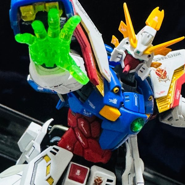 Hi-Resolution Model シャイニングガンダム