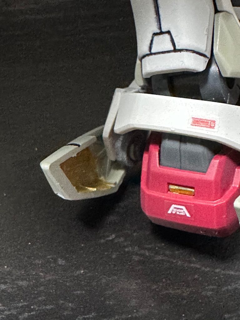 見にくいですが、丸い軸を回転させる事で再現しました。
