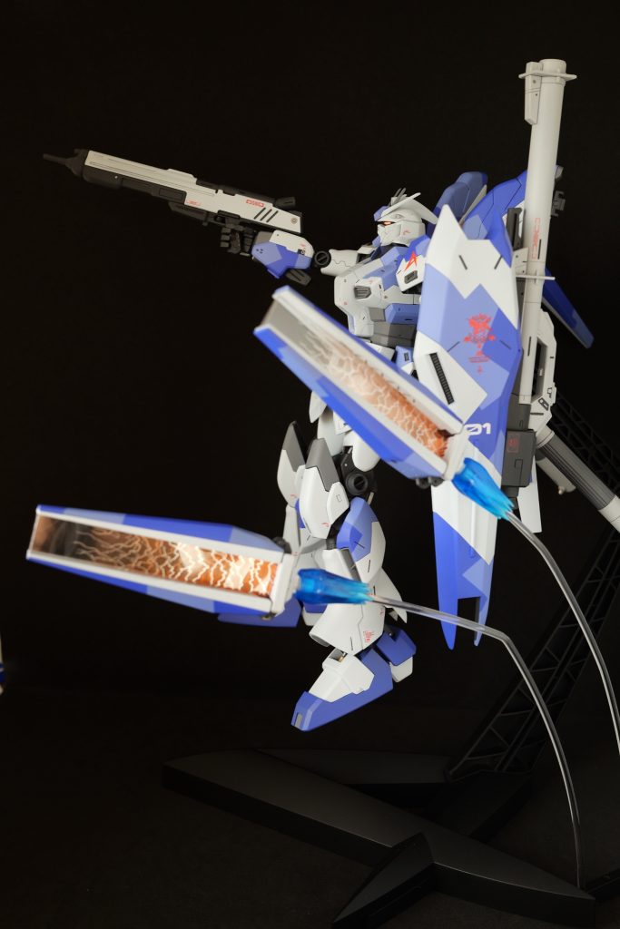 ファンネル！写真撮るとエフェクトもカッコいいですね。
