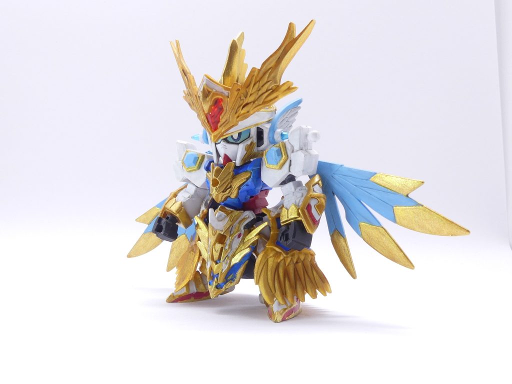 ガンダム・シャインアーサー～Everland Style～：「ＧＢＮＷ完結編」#4で登場したシャインアーサー。「放課後」では、エバーランド・ナイトリージョンの王として登場。気弱だが皆に慕われる若き王である。本体には変更がないが、目線がしゃばろアイ化したことで別人のような目つきになっている。本連載では「原作」に準じつつ独自の仕様・役割を与えられたガンプラを「Everland Style」（エバーランドスタイル）と呼称する。この場合は「ＧＢＮＷ」が原作扱い。&nbsp;見よセブンネップリで販売されていたＳＤ専用紙製アイ・しゃばろアイの力を。筆者です。※ＳＤモデラー・しゃばろくさんが一部キットに対応するアイデータの印刷物をネットプリントで販売していたのですとはいえ、現在は公開終了。こちらとしても「目」の書き方や貼り方、作り方など色々と得た部分が大きかったので･･････第１シーズン後半（Chapter3～4くらい？秋冬？？）でもしかしたら個人的解釈をお見せできるかもしれませんしできないかもしれません。エバーランド（ＳＤ）の道は長く険しいのだ。