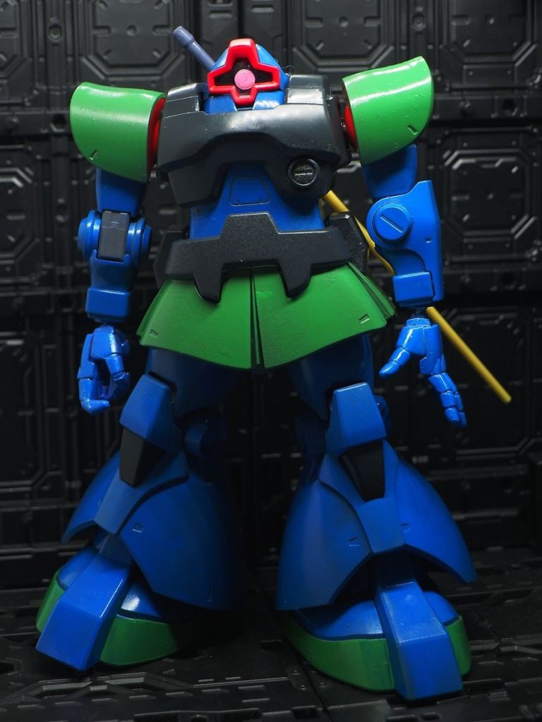 エアブラシを使った感想・・・今迄筆塗りしていたのが馬鹿らしくなりましたわ(zaku-kao4)下手な事しなければ、色ムラは気にならずですもんね(zaku-kao4)