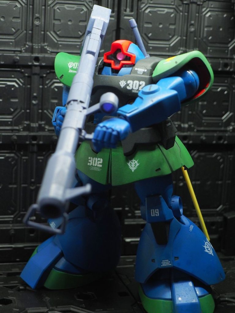 ジャイアントバズ持たせても良い感じですね(zaku-kao5)