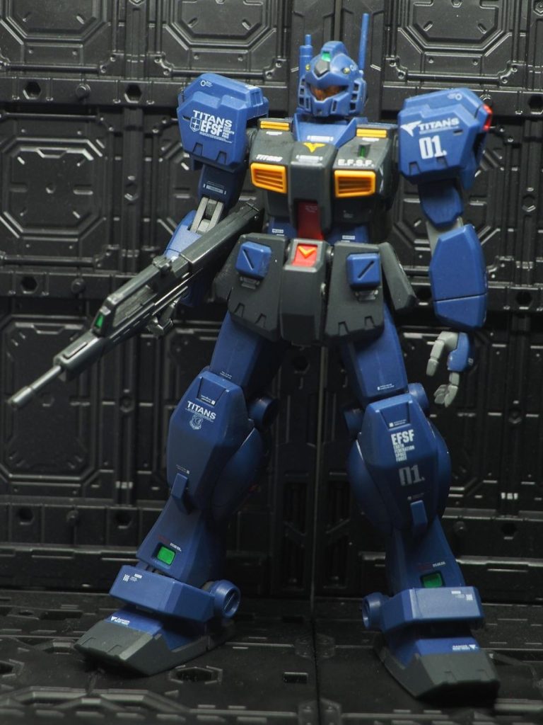 同じクゥエルでも、塗装が違うだけで別物に見えるって事が分かったのは収穫ですね(gundam-kao6)