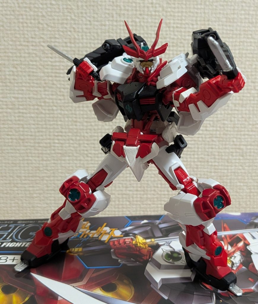 オマケで、前回載せられなかったマルファストレイのポーズも披露します。