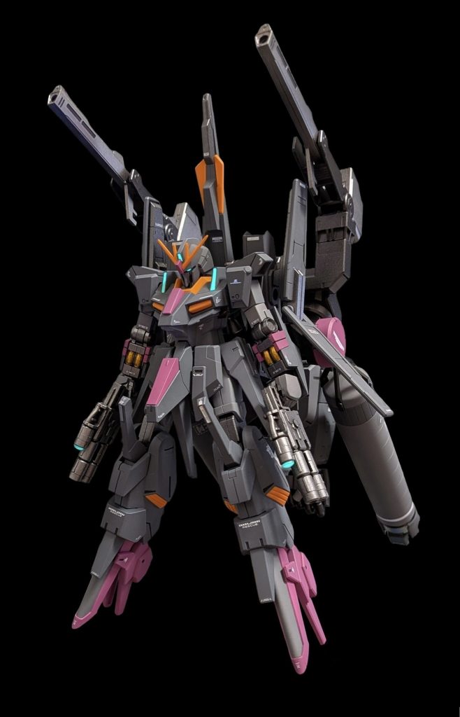 ZII改［サイコ・アーム装備型］拠点防衛用としてサイコ・アームユニットを装備し、出力や細かい改修を行ったZIIアナハイム保持戦力、という設定のもとで作りました