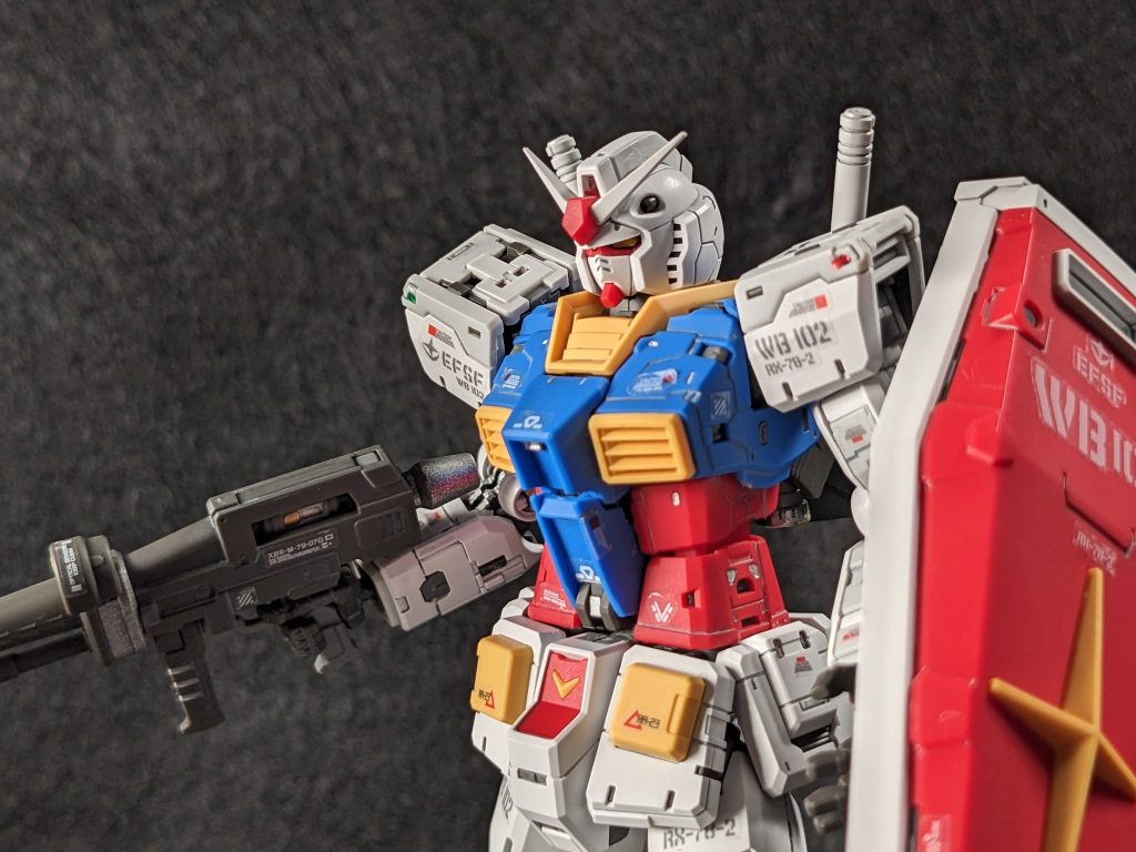 どこから見ても格好いいキットです。(gundam-kao2)