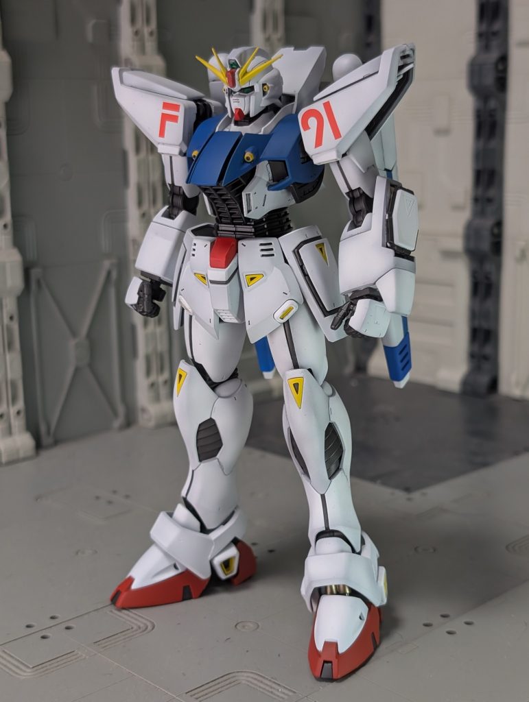 正面。今回、フレーム部はクレオスさんのグラファイトブラックを使ってます。