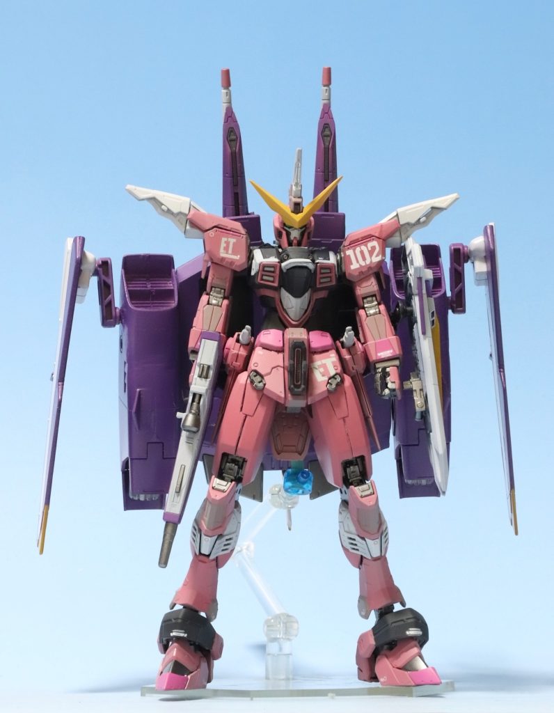 正面リフターと太腿を1/100に変えてハッタリ重視の体型にしました。