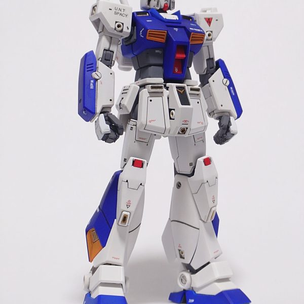 HGUC NT1とオリジンガンダムのミキシング中です。ガトリング、チョバムアーマー、ライフル、シールド作成中（2枚目）